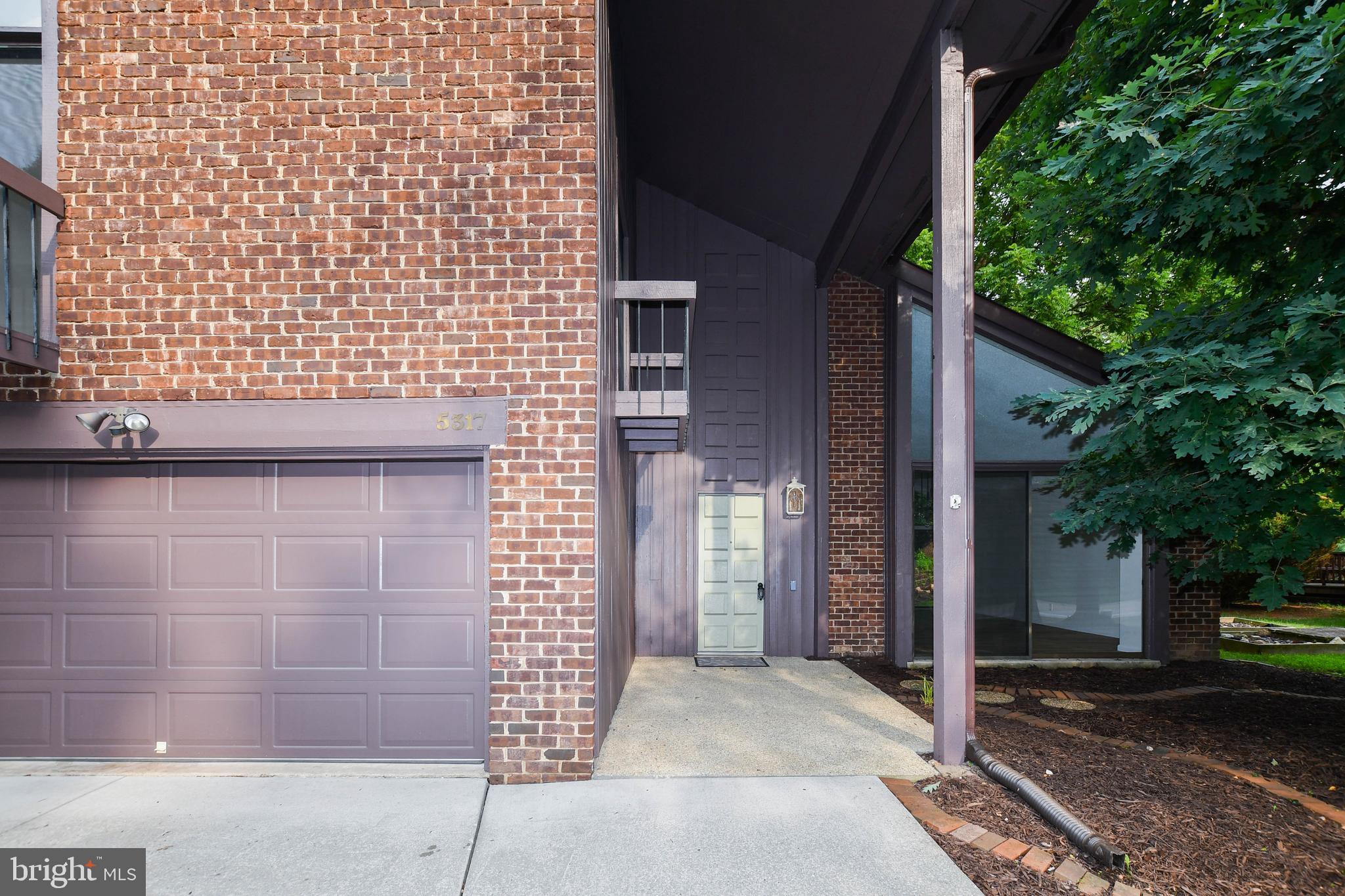 THUNDER HILL - Residential
