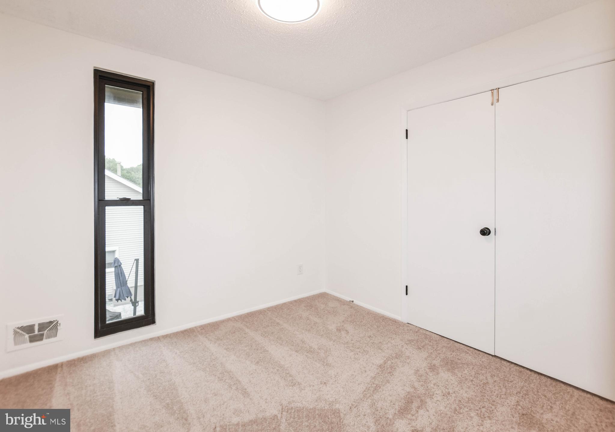 THUNDER HILL - Residential
