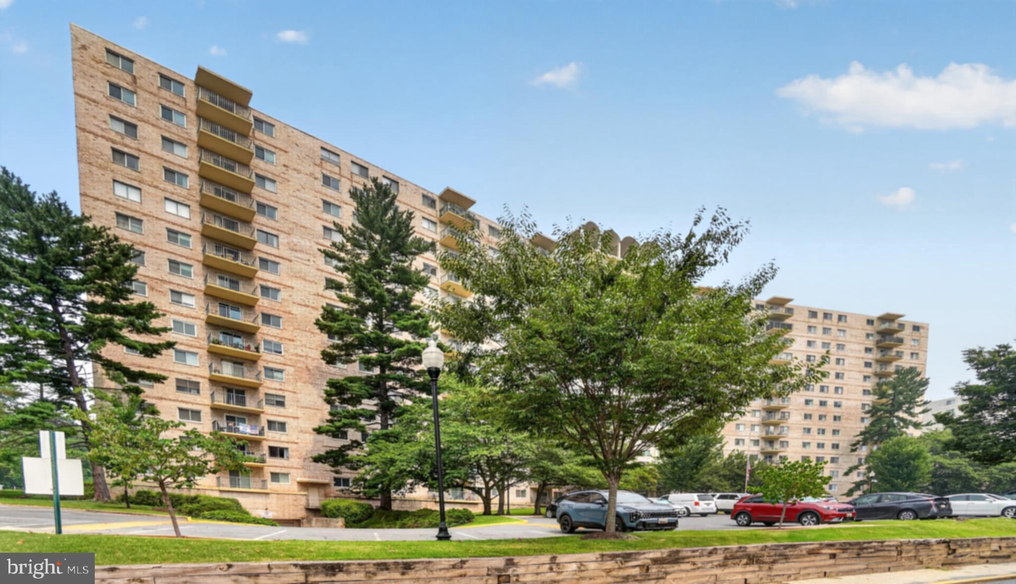 UNIVERSITY TOWERS CODM - Residential