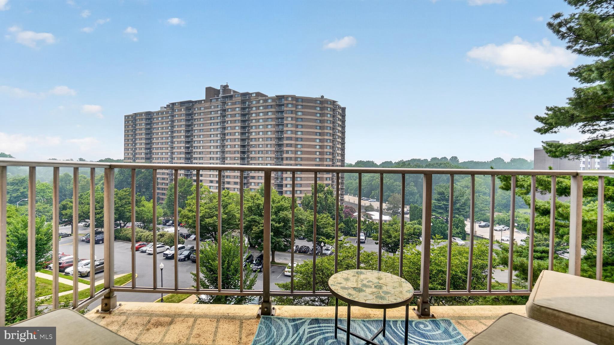 UNIVERSITY TOWERS CODM - Residential