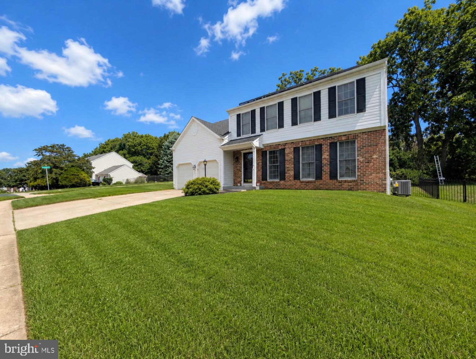 OVERVIEW MANOR - Residential