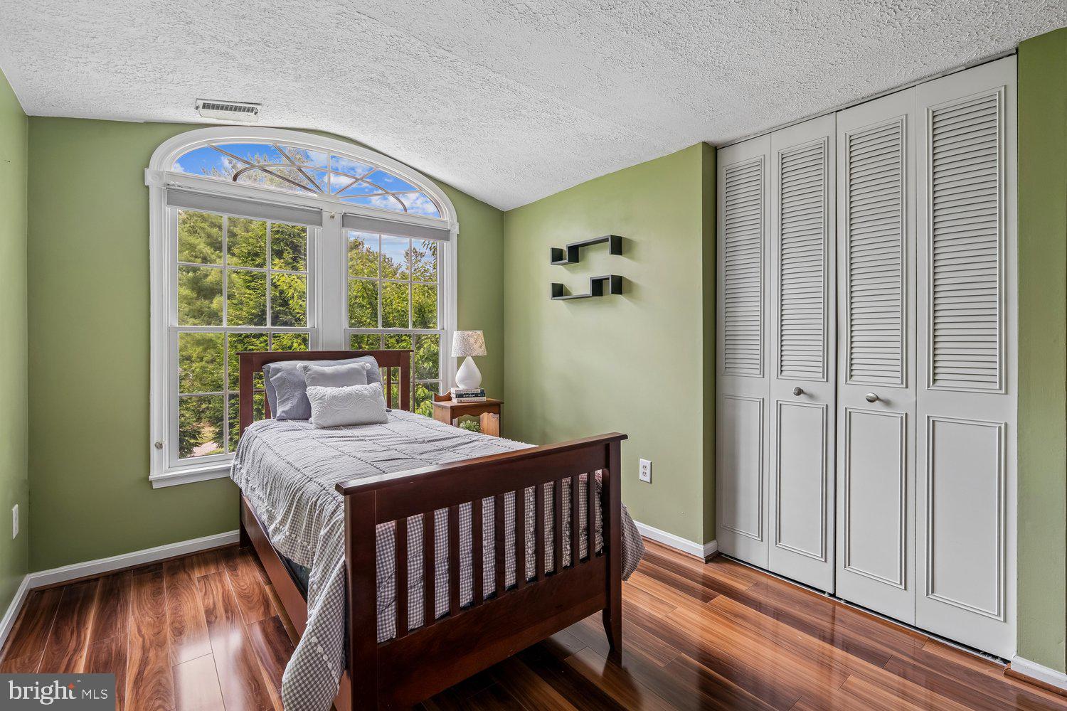 HUNTINGTON - Residential