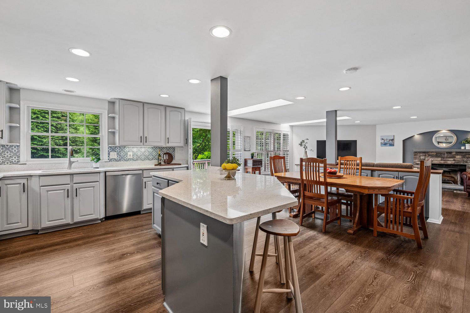 HUNTINGTON - Residential