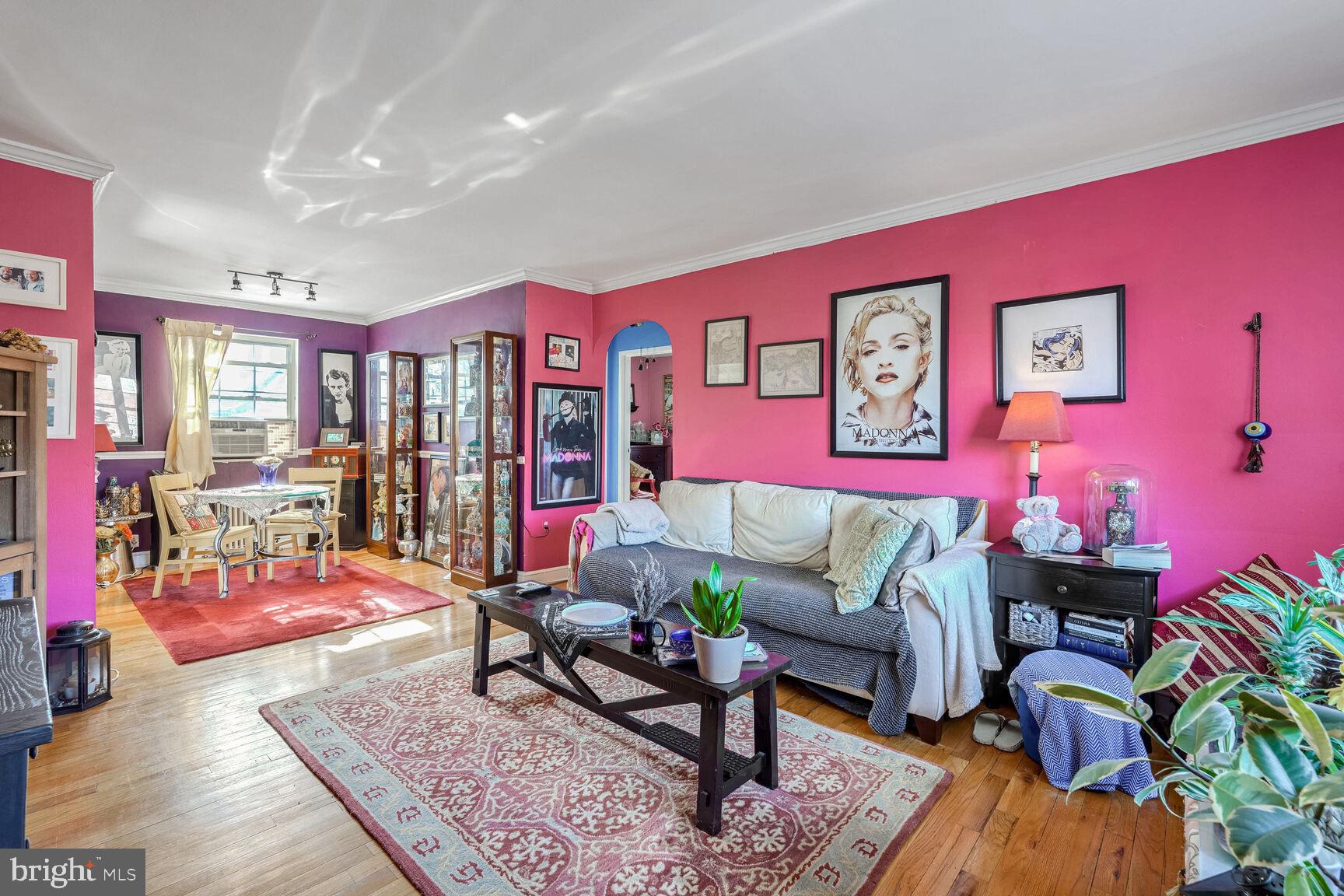 ARLINGTON HEIGHTS - Residential