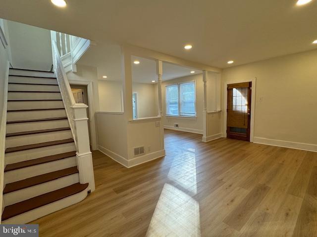 CRESCENTVILLE - Residential