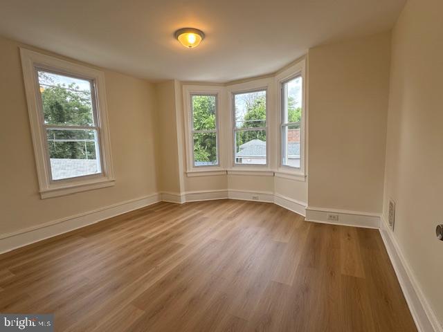 CRESCENTVILLE - Residential