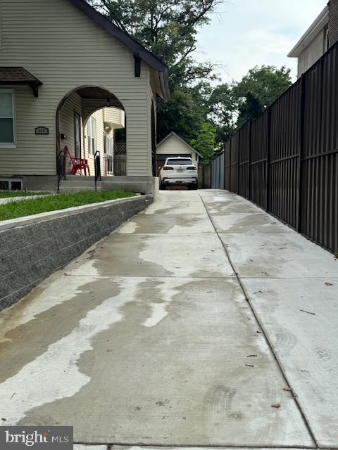 CRESCENTVILLE - Residential