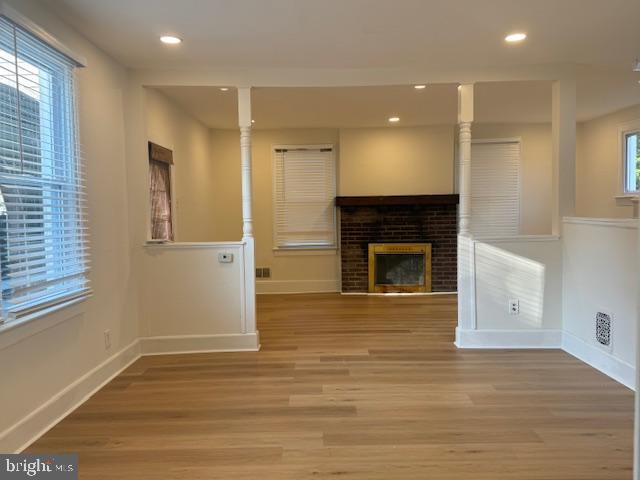CRESCENTVILLE - Residential