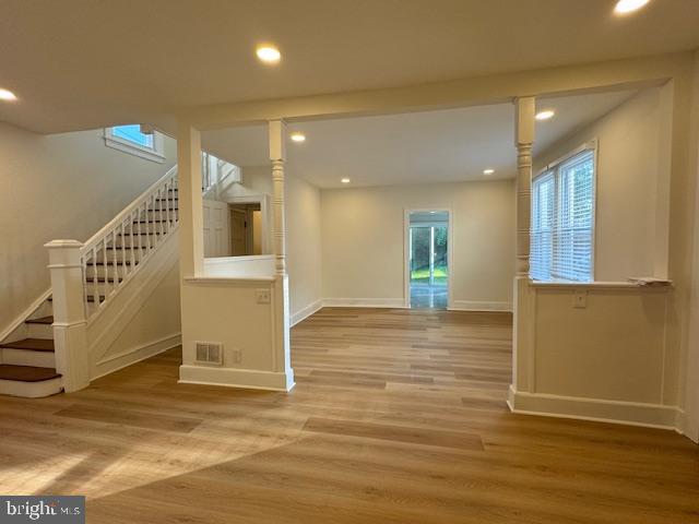 CRESCENTVILLE - Residential