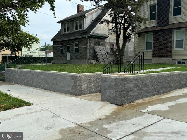CRESCENTVILLE - Residential