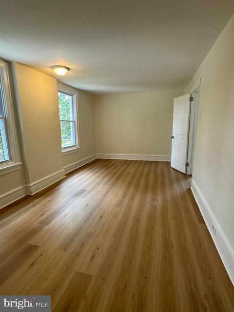 CRESCENTVILLE - Residential