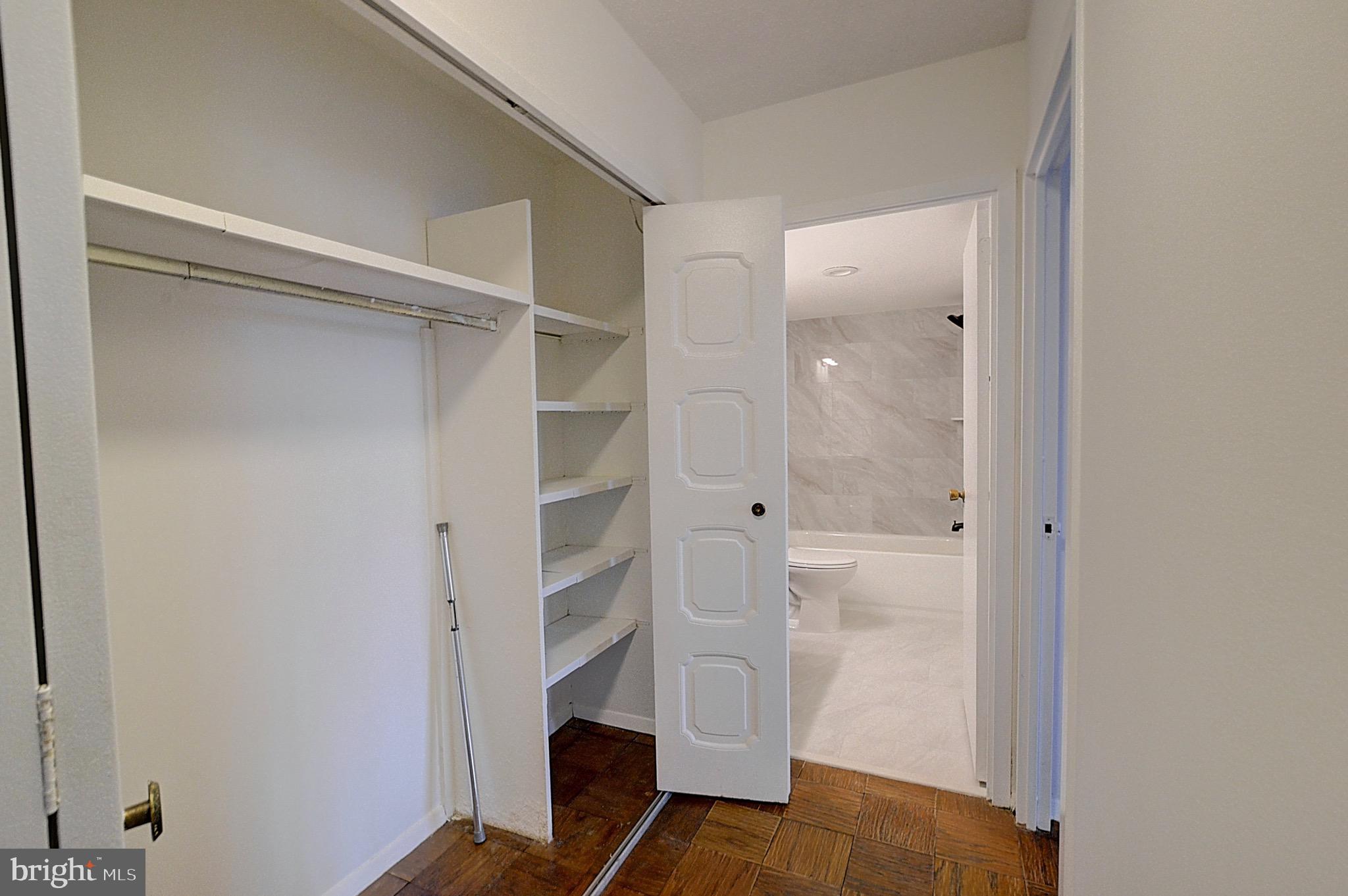 PROMENADE TOWERS - Residential