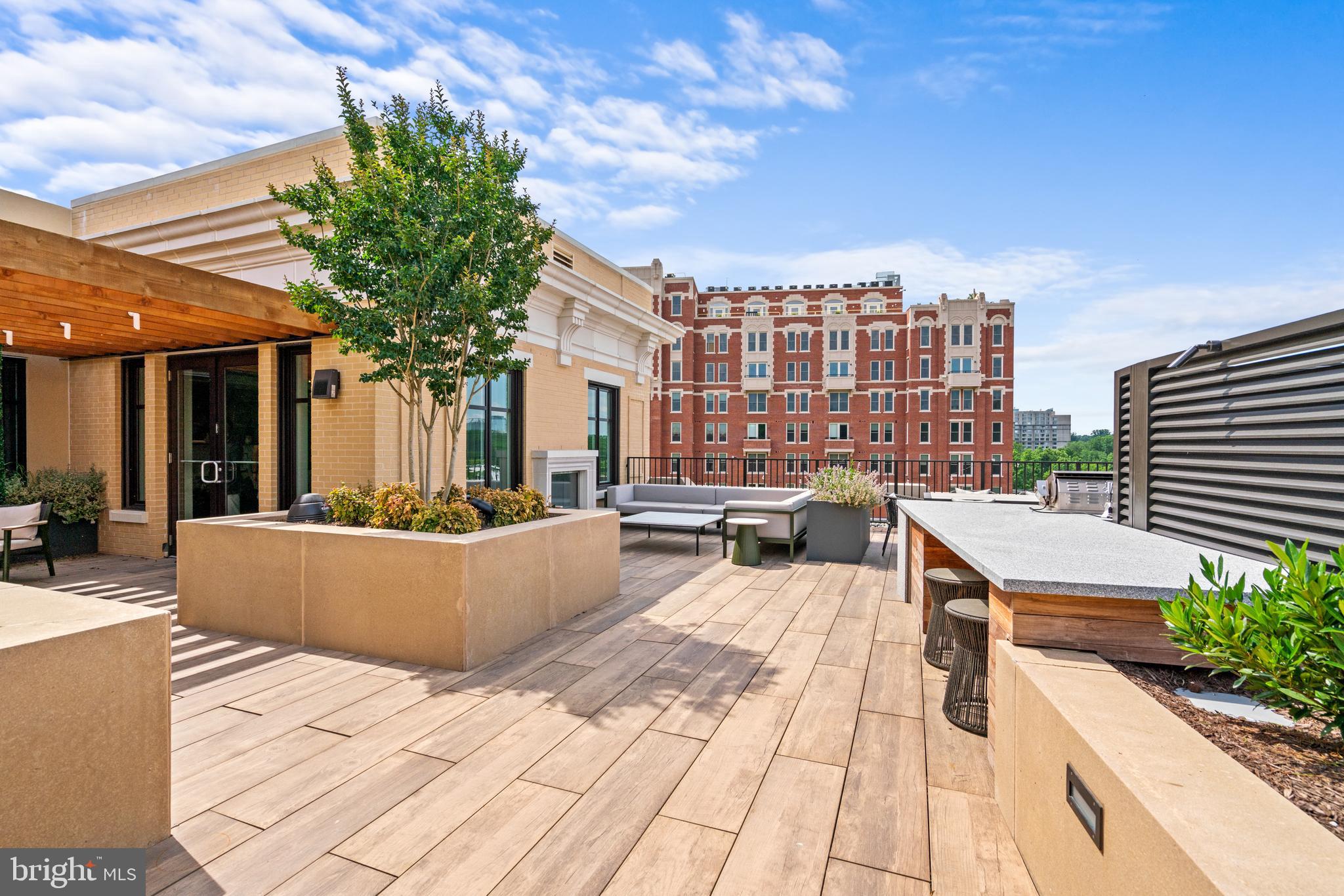 CHEVY CHASE - Residential