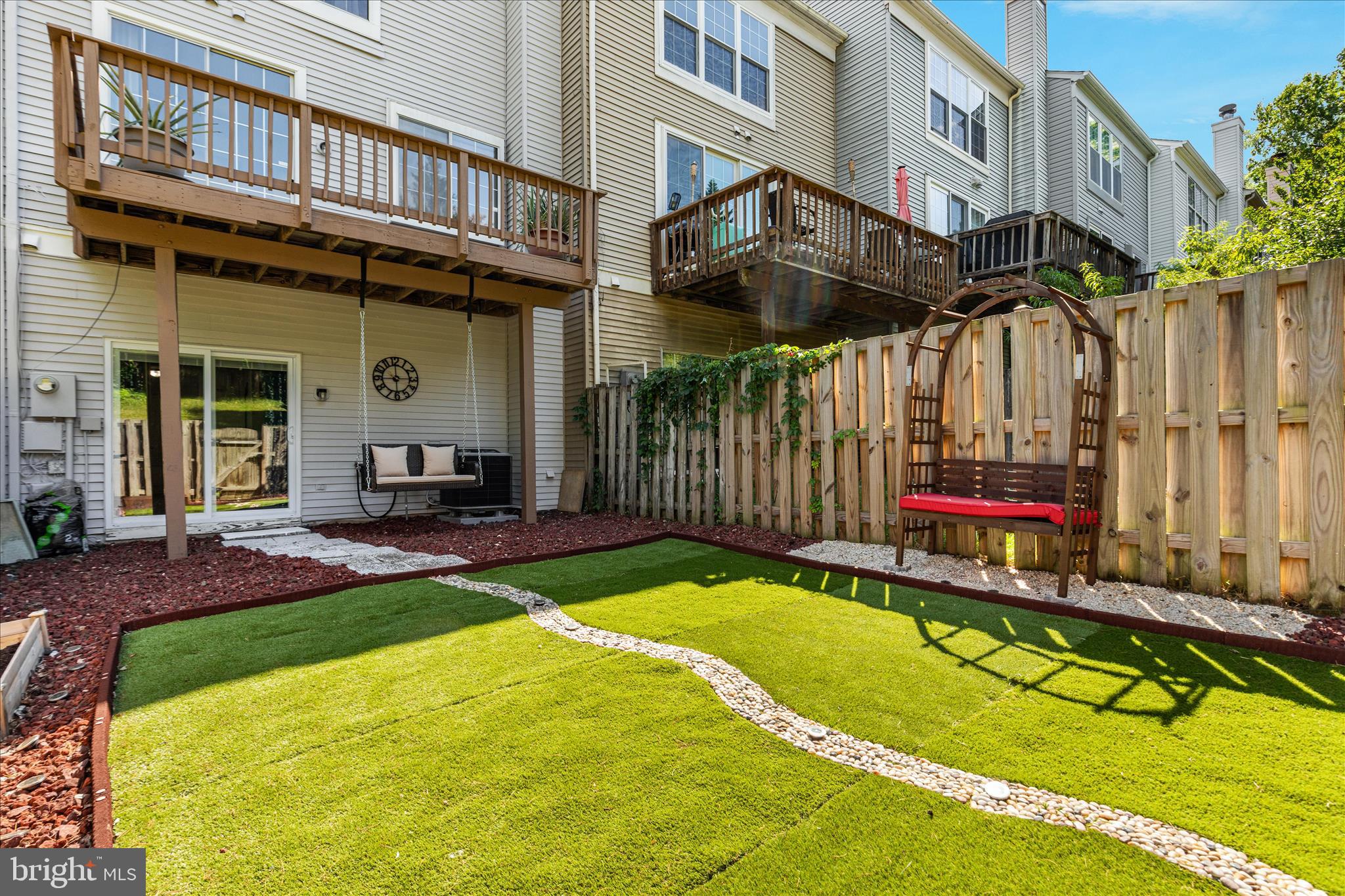 RIVER OAKS - Residential