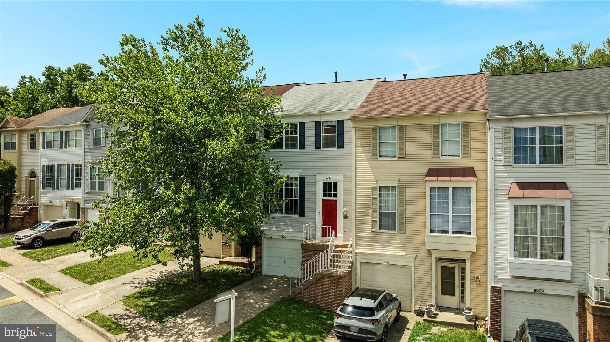 RIVER OAKS - Residential