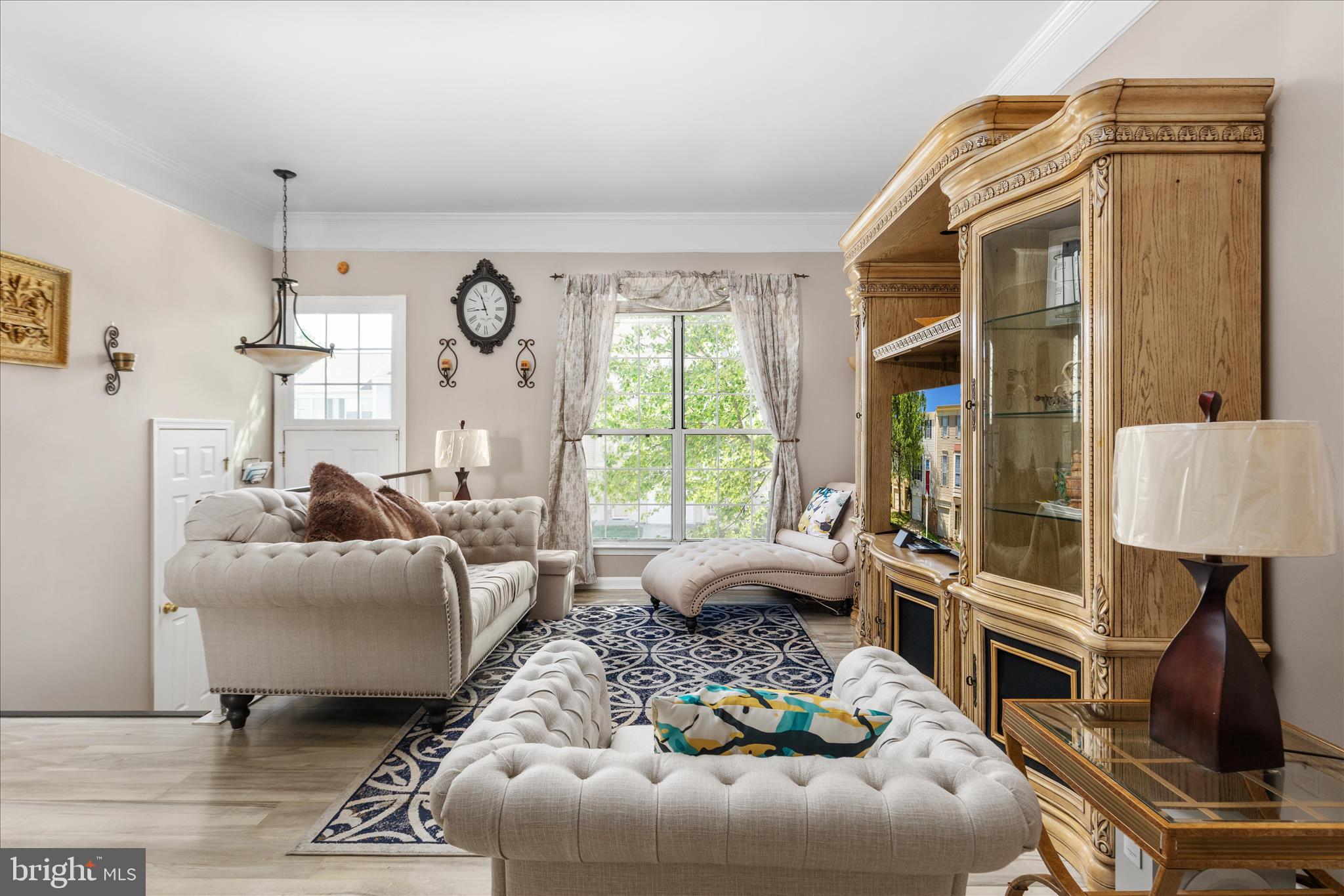 RIVER OAKS - Residential