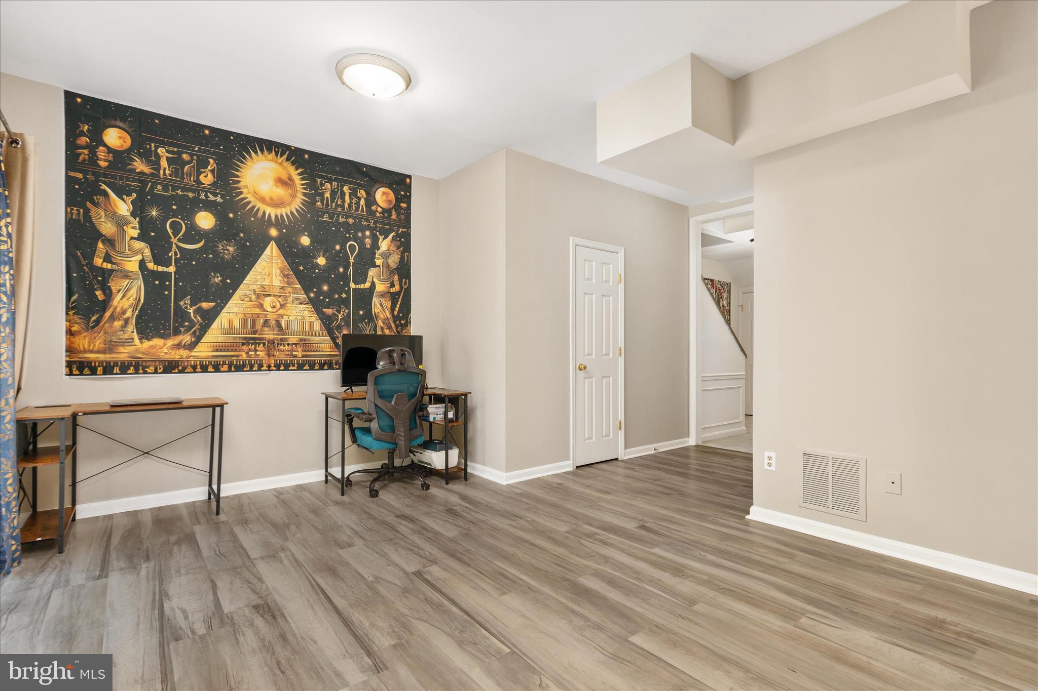 RIVER OAKS - Residential