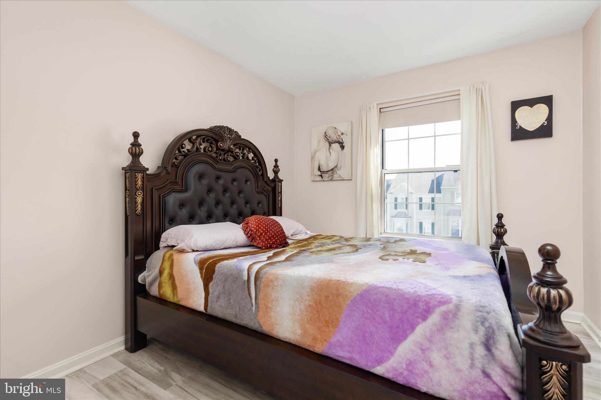 RIVER OAKS - Residential