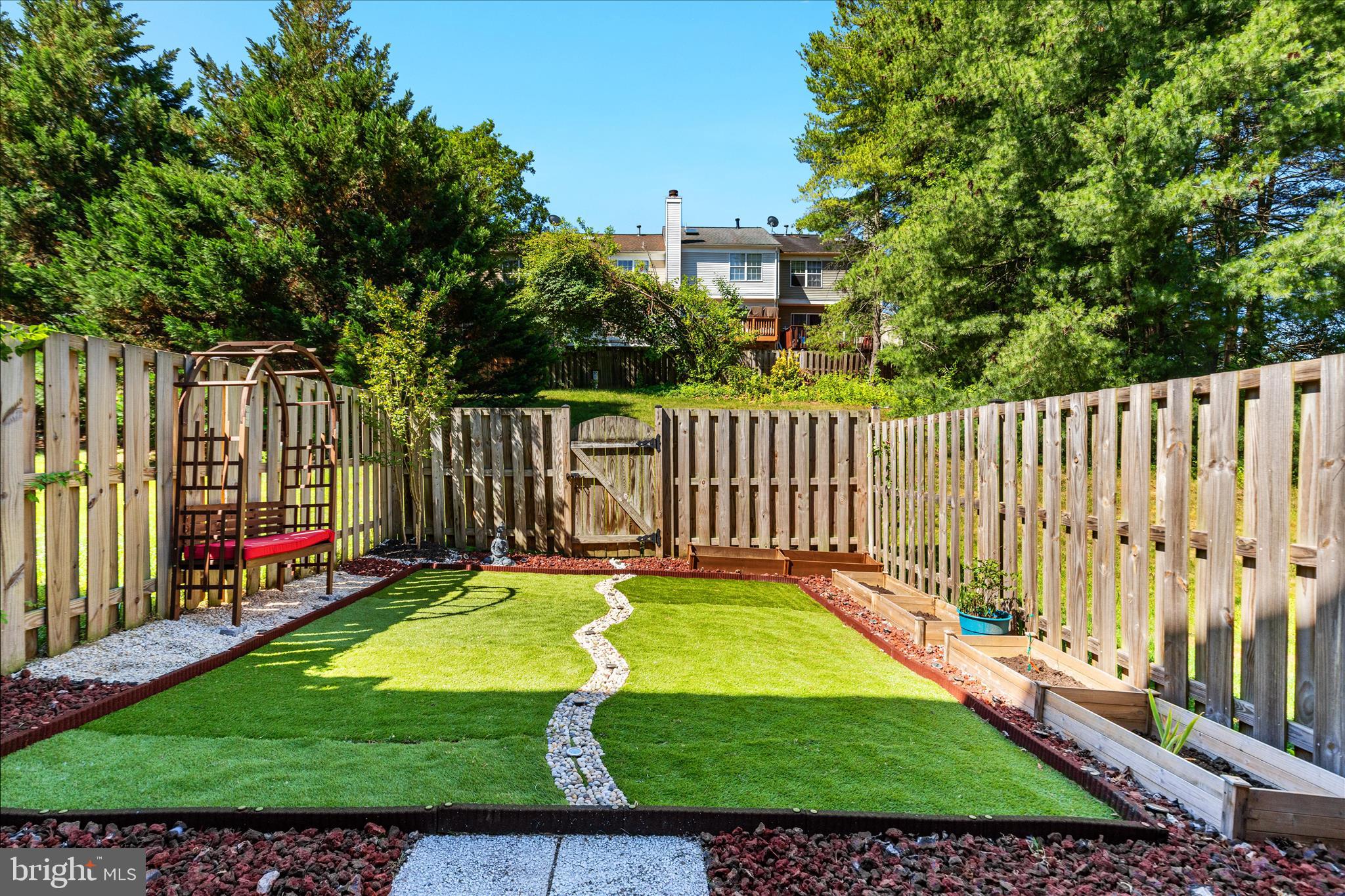 RIVER OAKS - Residential