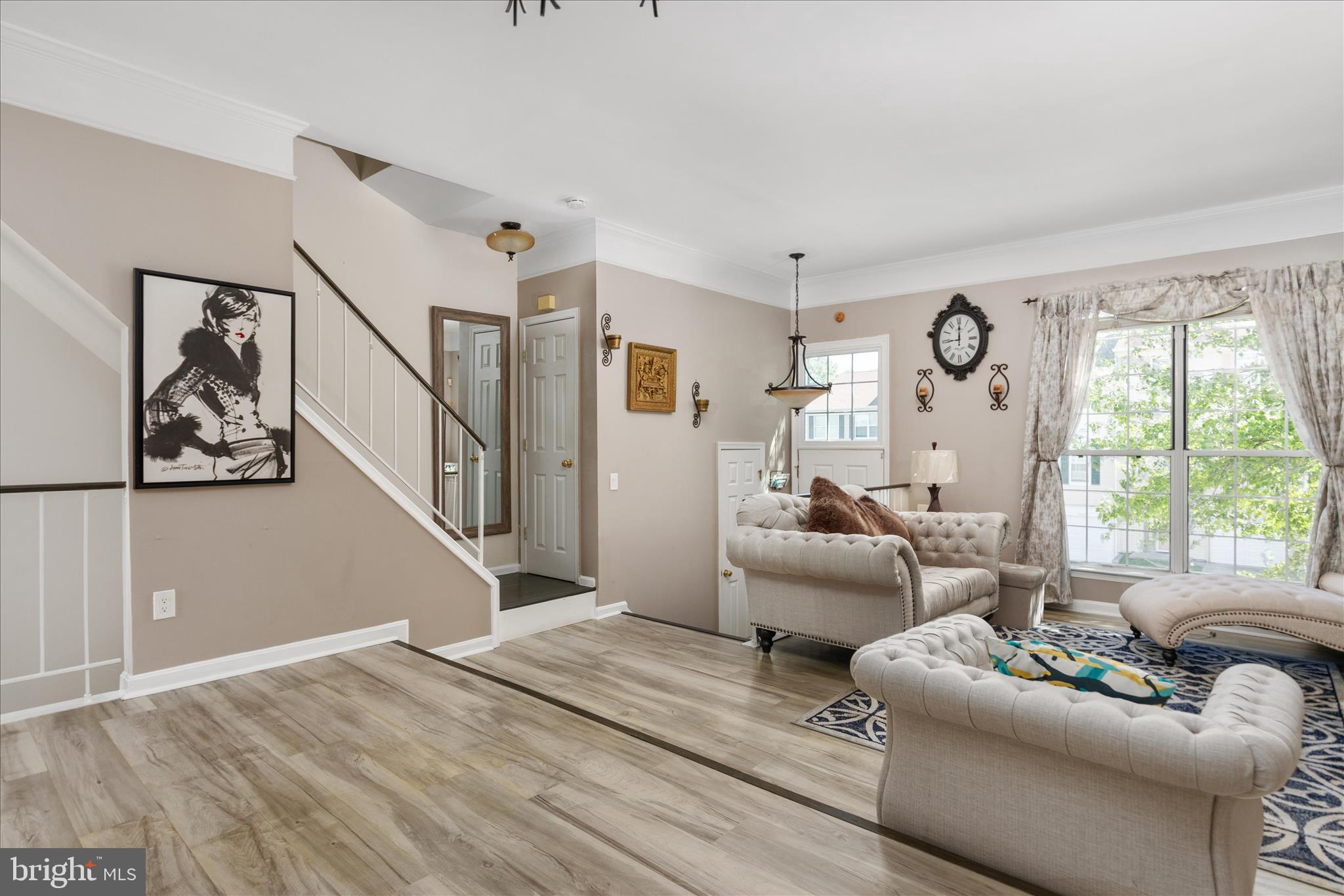 RIVER OAKS - Residential