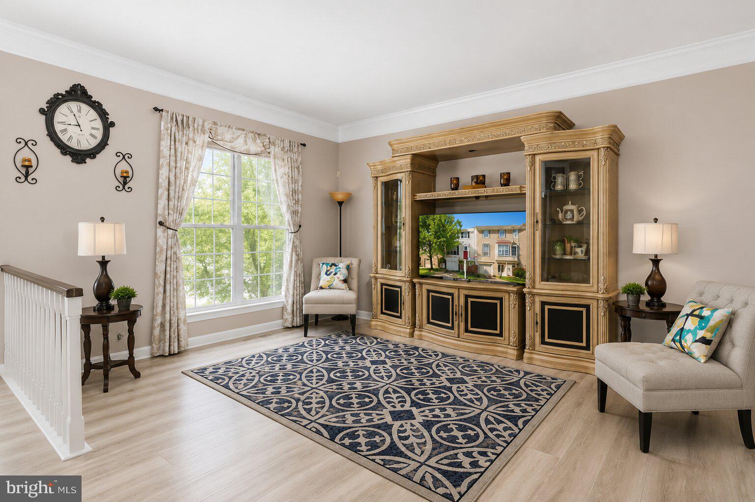 RIVER OAKS - Residential