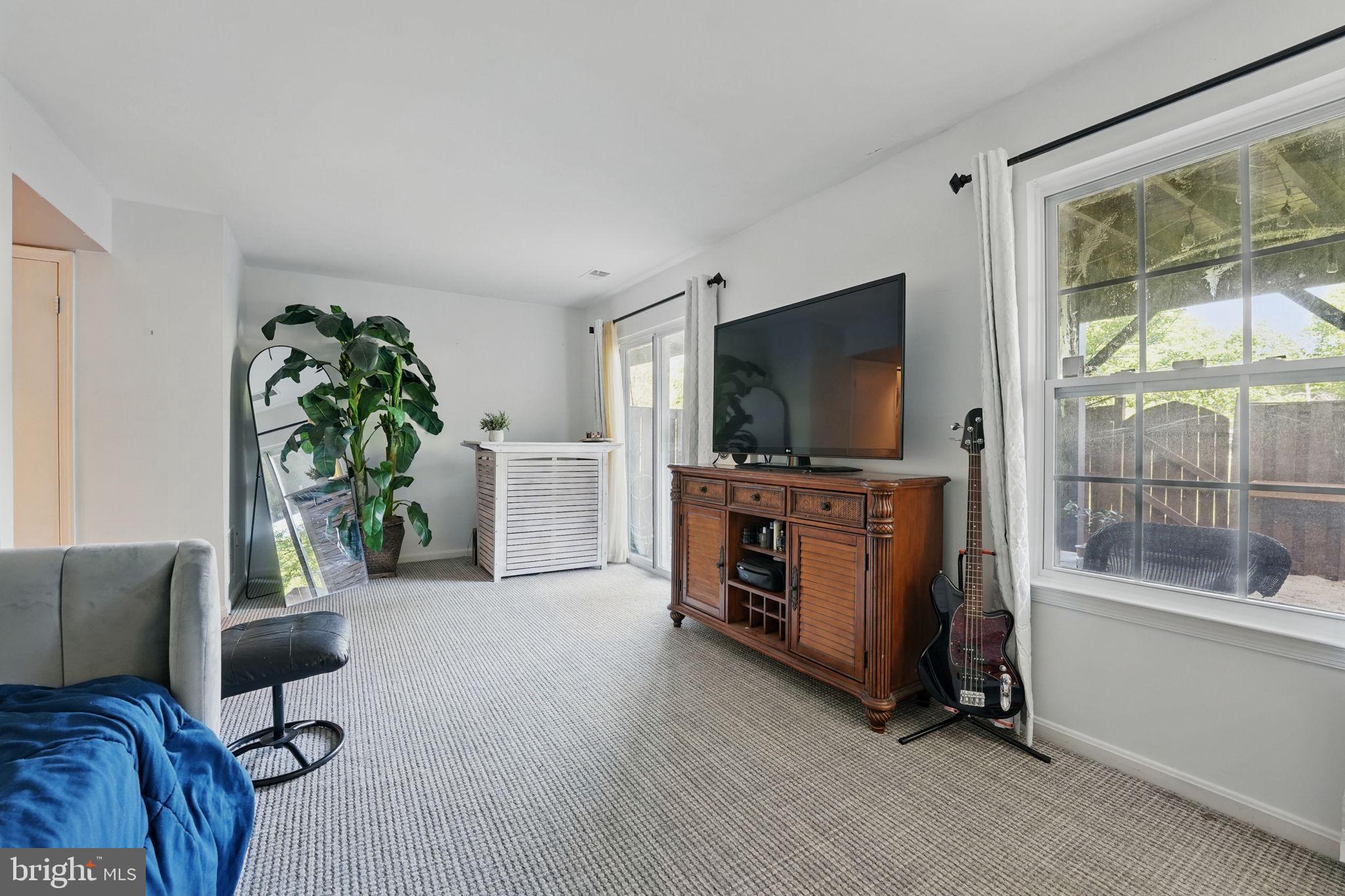FRANKLIN GLEN - Residential