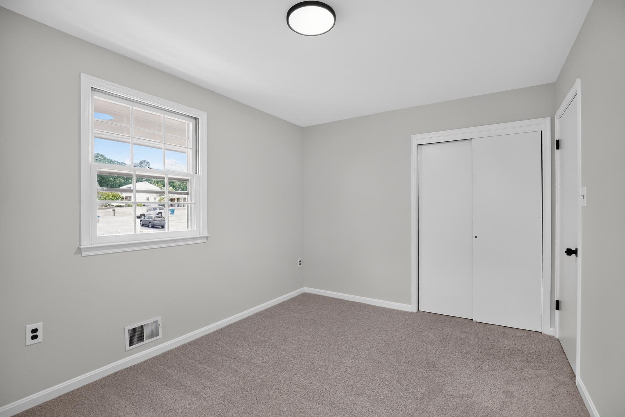 HUNT CLUB ESTATES - Residential