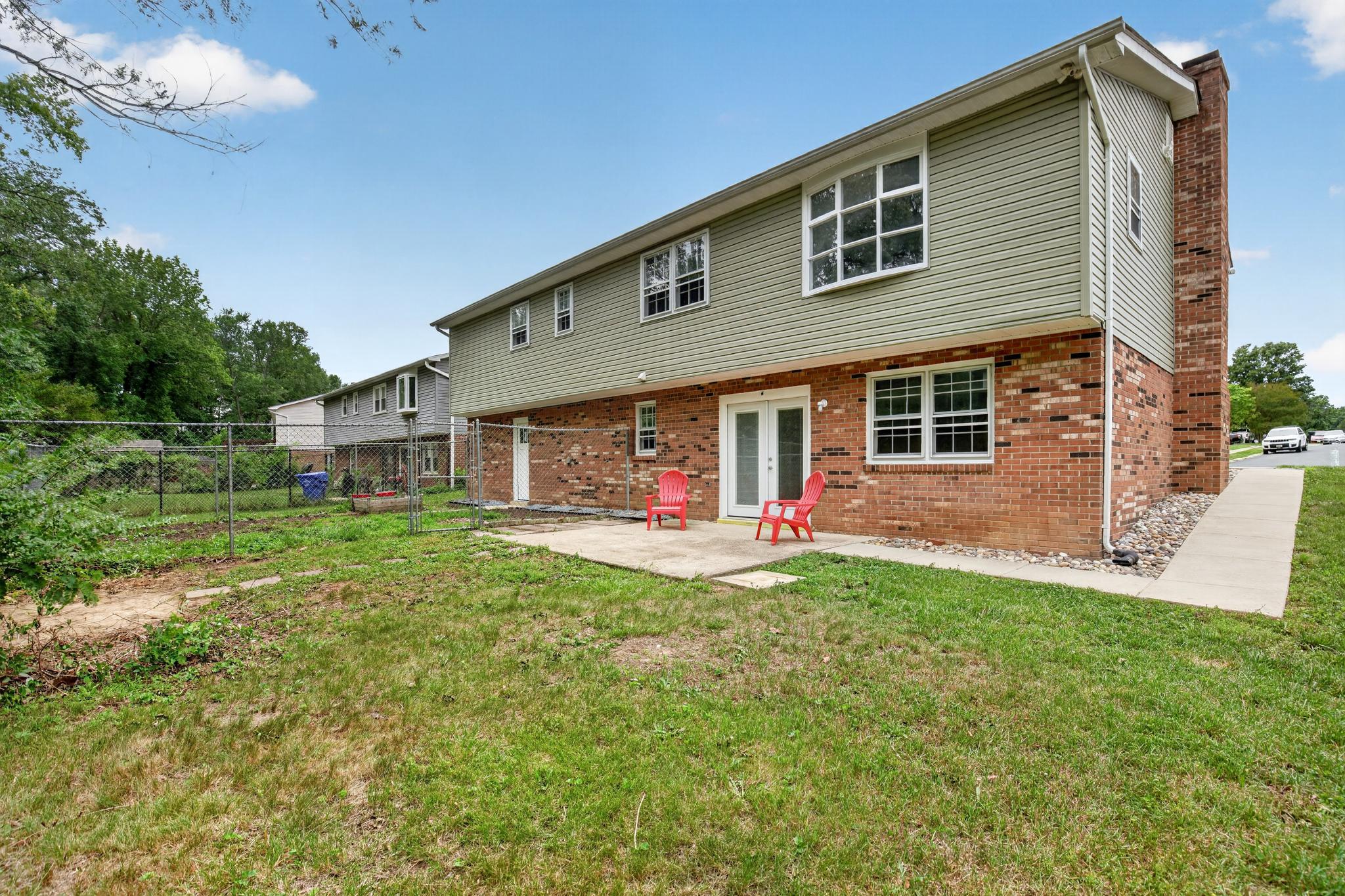 HUNT CLUB ESTATES - Residential