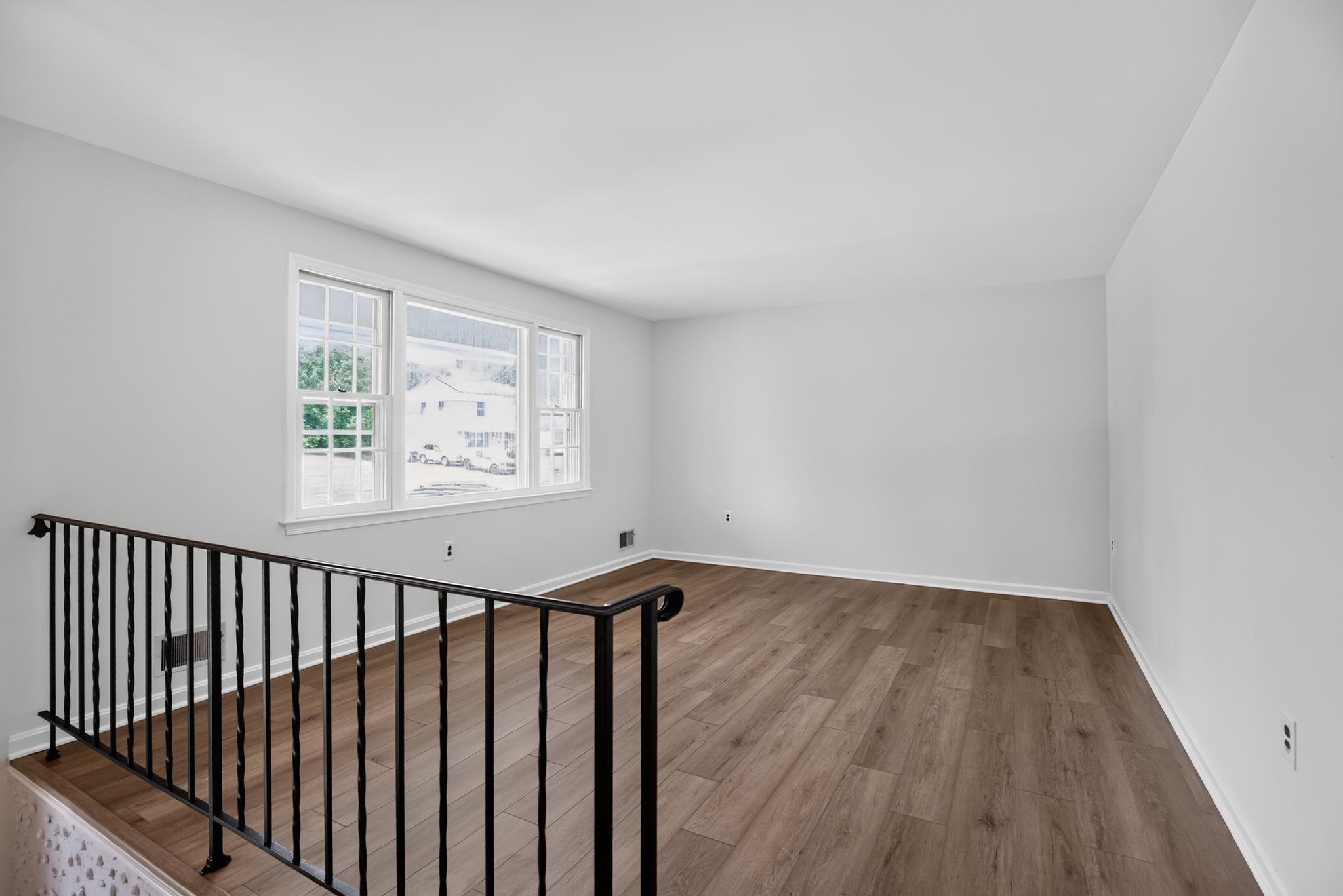 HUNT CLUB ESTATES - Residential