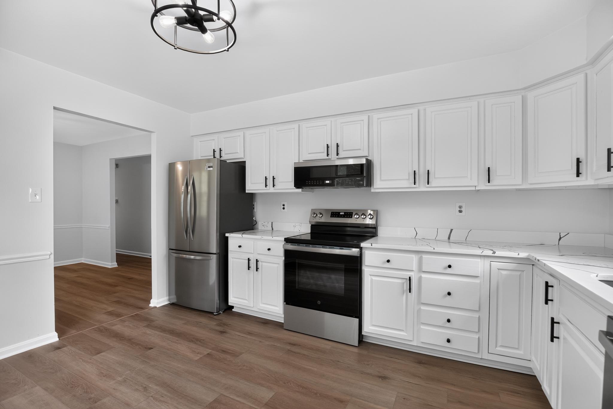 HUNT CLUB ESTATES - Residential