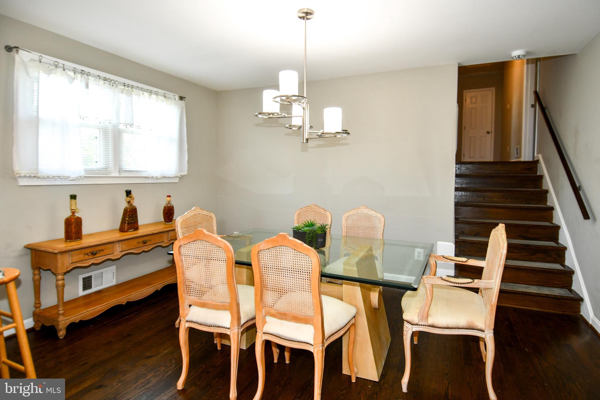 DORCHESTER ESTATES - Residential
