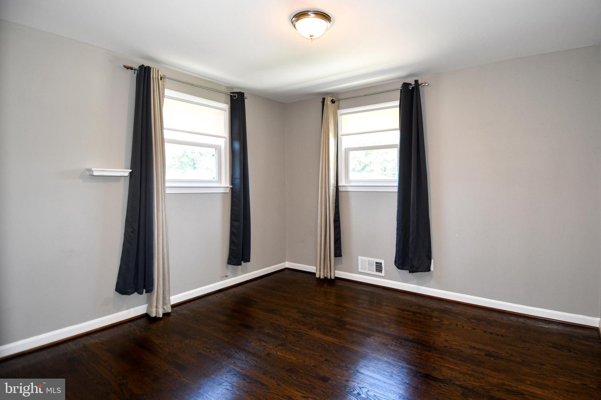 DORCHESTER ESTATES - Residential