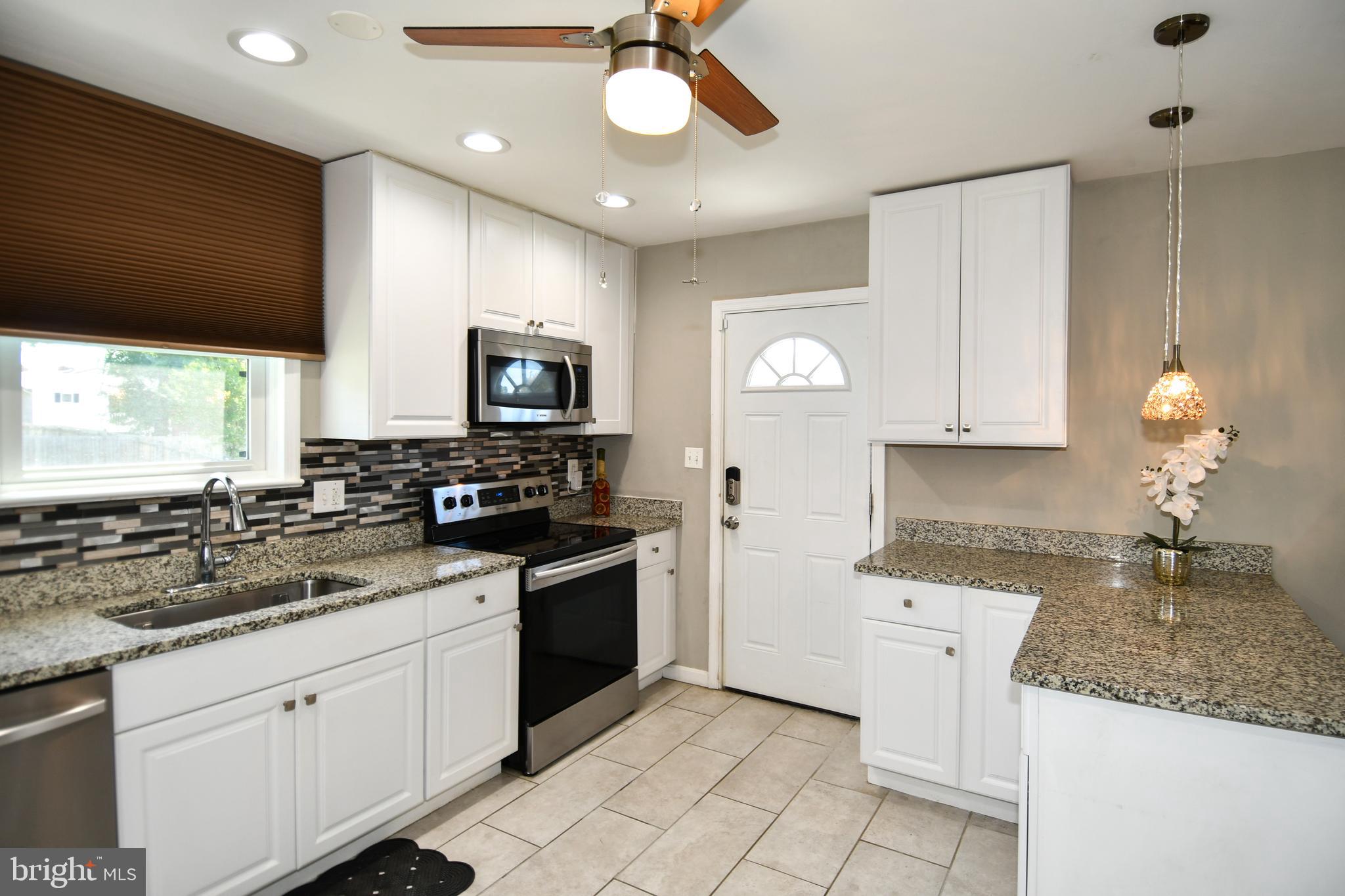 DORCHESTER ESTATES - Residential
