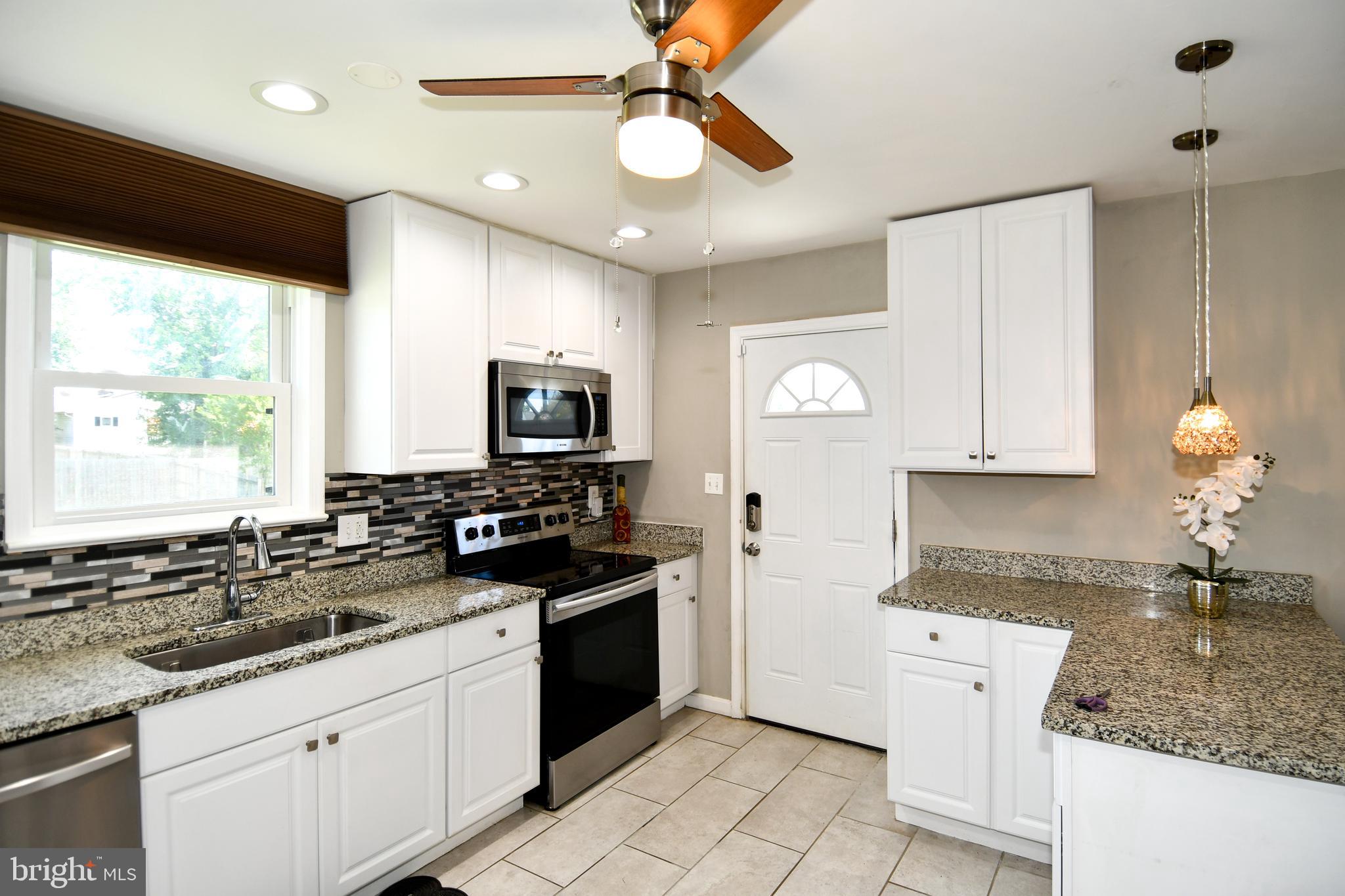 DORCHESTER ESTATES - Residential