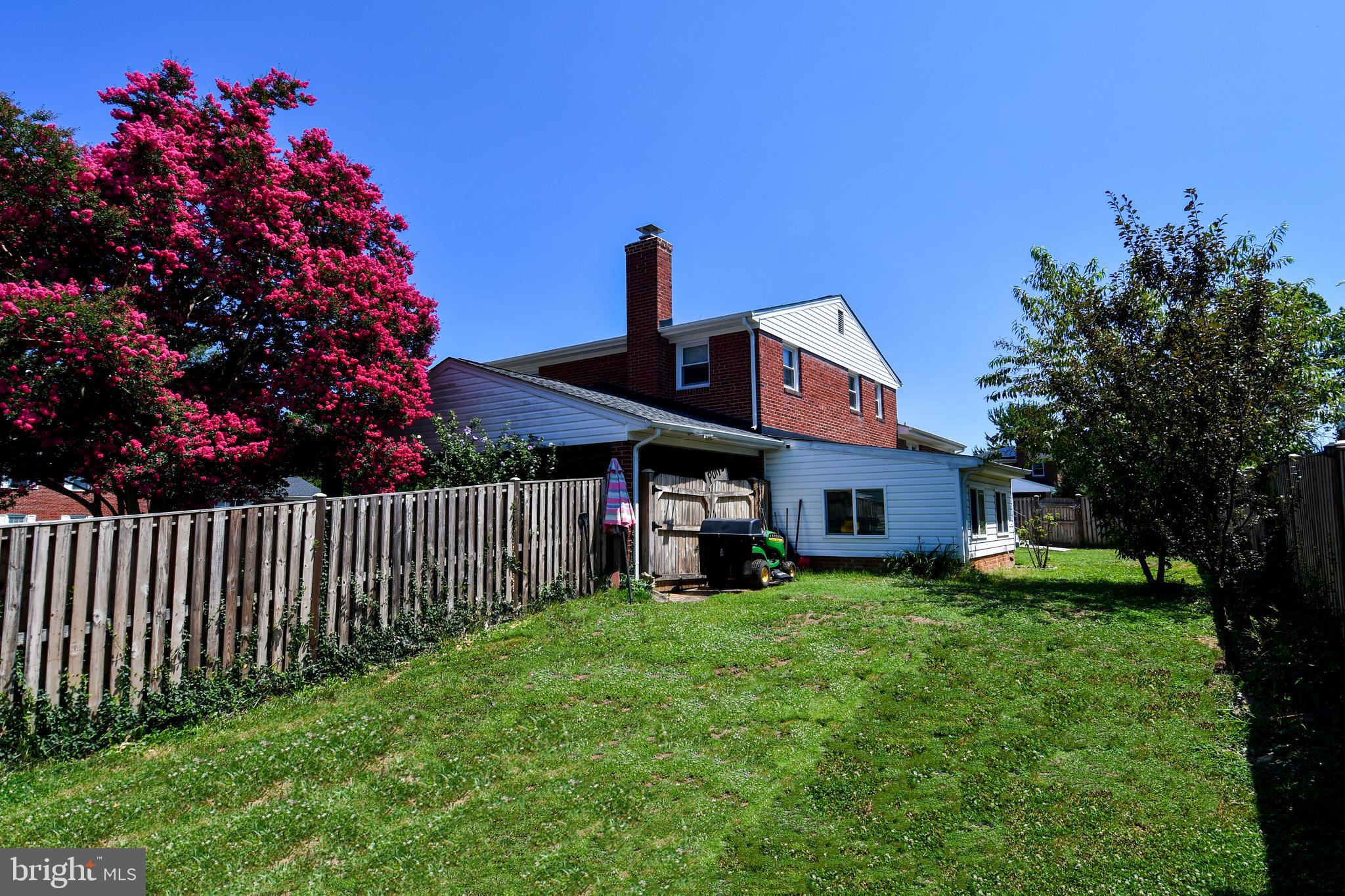 DORCHESTER ESTATES - Residential
