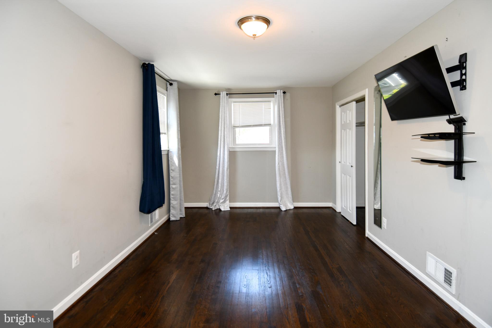 DORCHESTER ESTATES - Residential