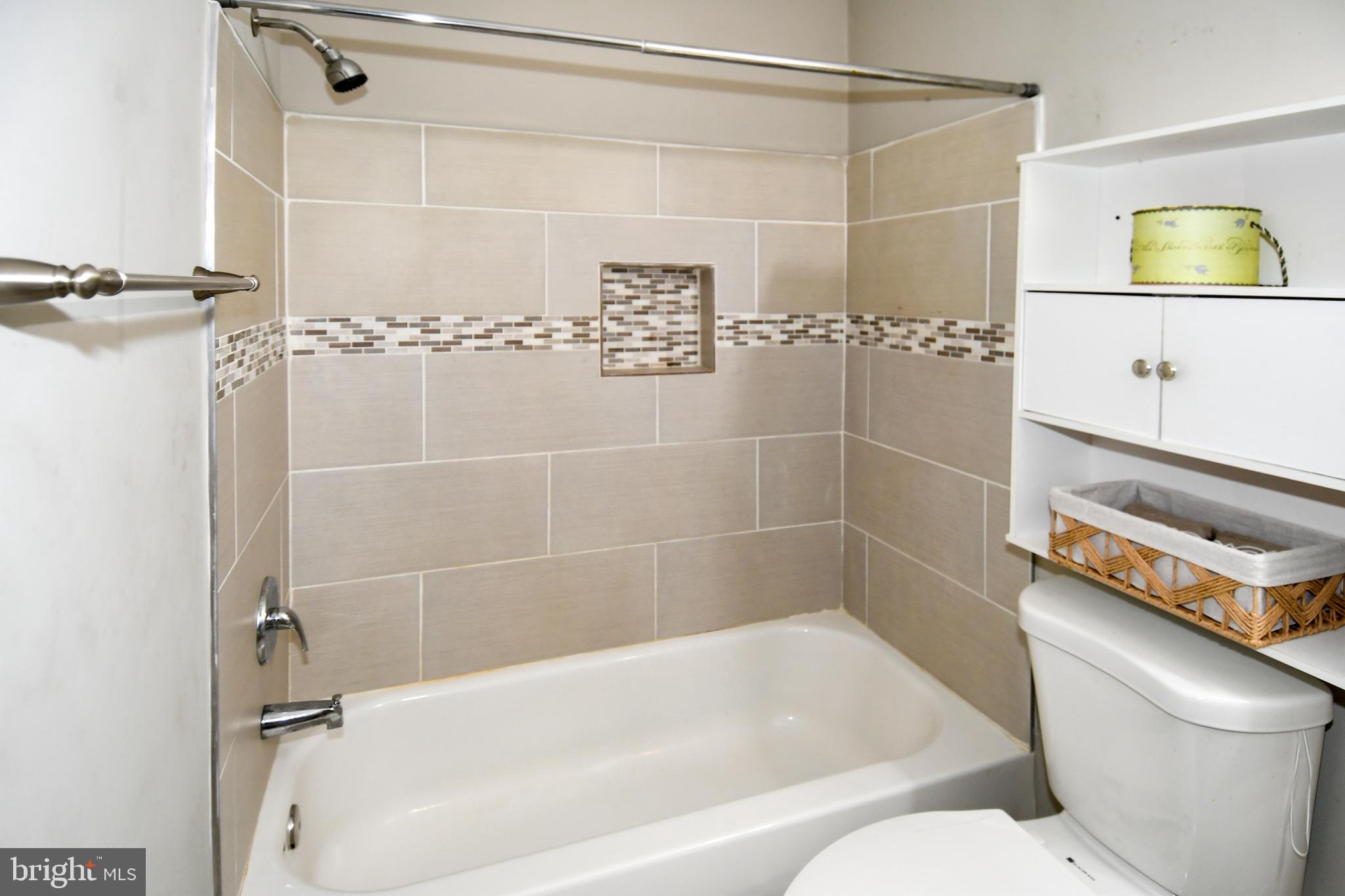 DORCHESTER ESTATES - Residential