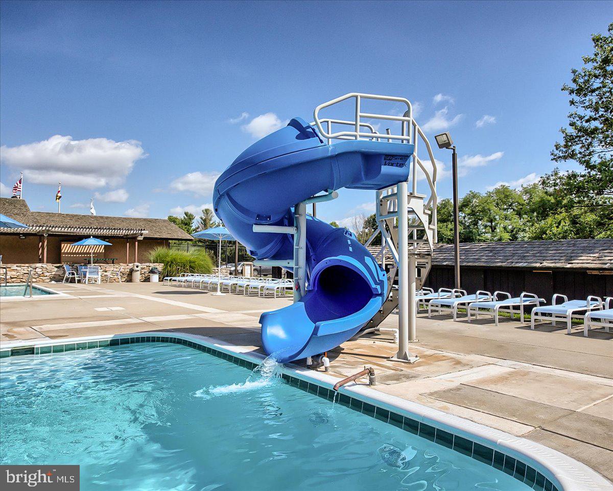 WOODRIDGE AT LAKE LINGANORE - Residential
