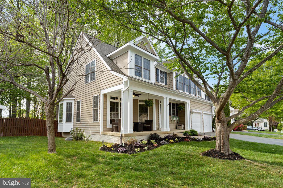 RIDGEFIELD VILLAGE - Residential