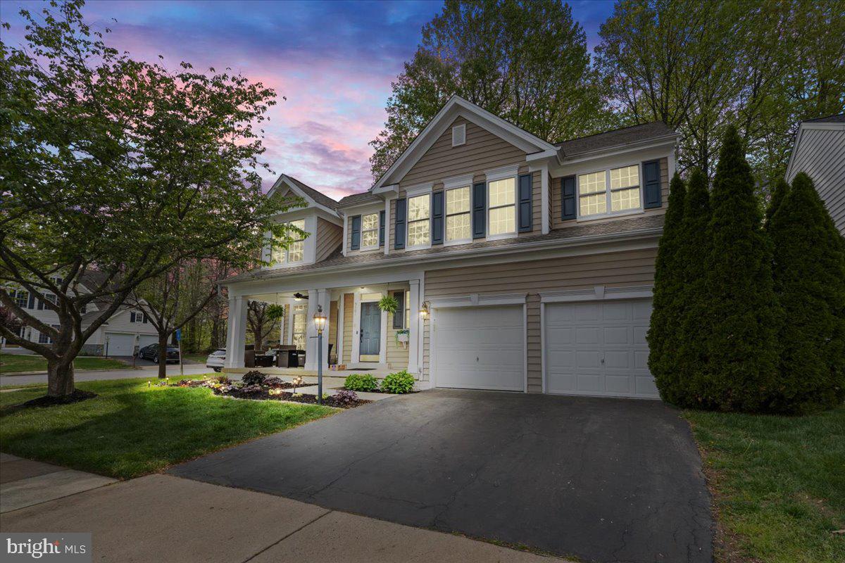 RIDGEFIELD VILLAGE - Residential