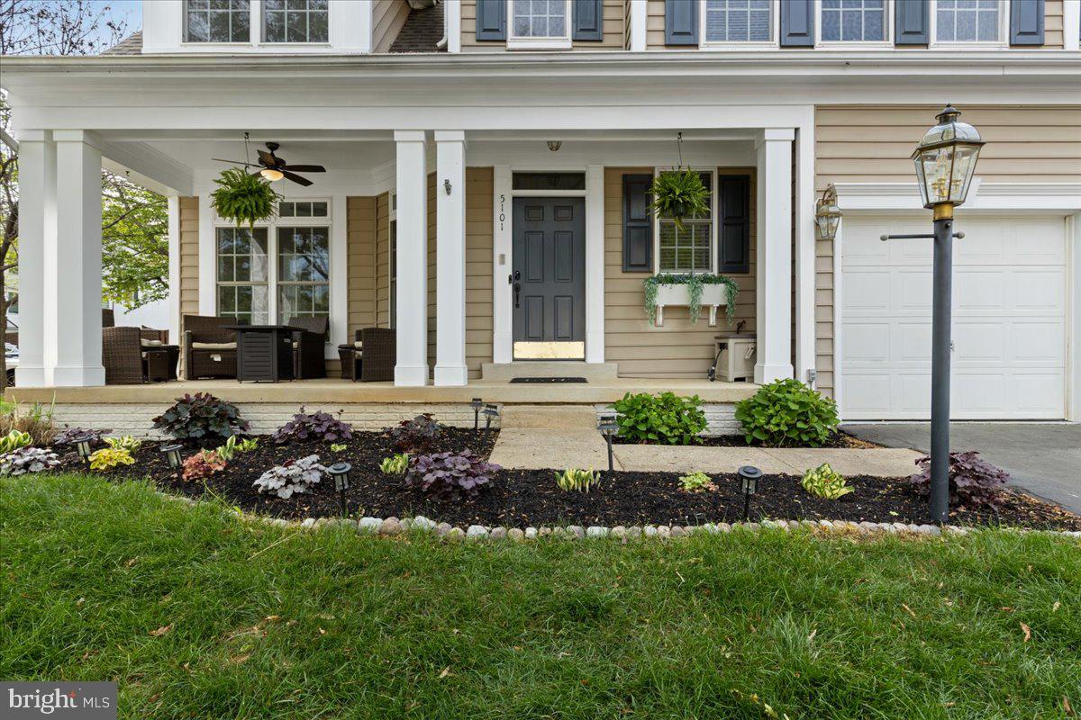 RIDGEFIELD VILLAGE - Residential