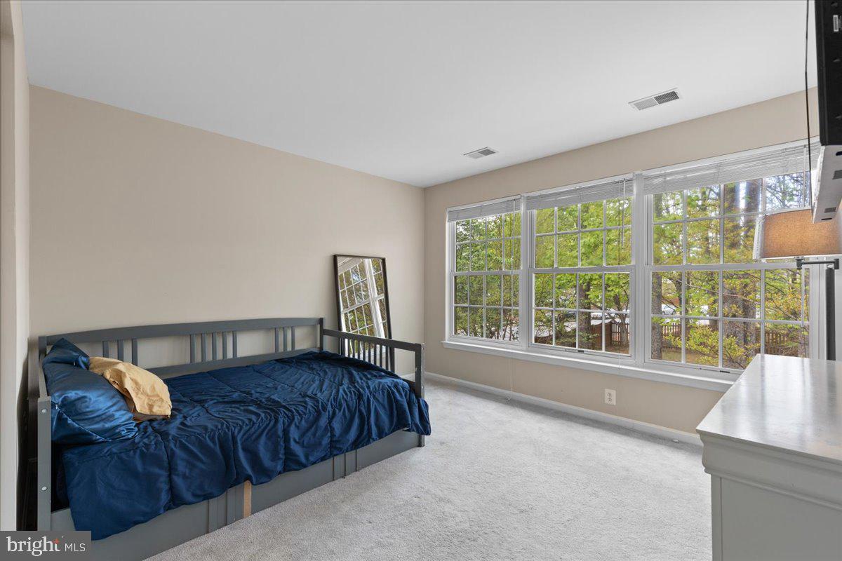 RIDGEFIELD VILLAGE - Residential