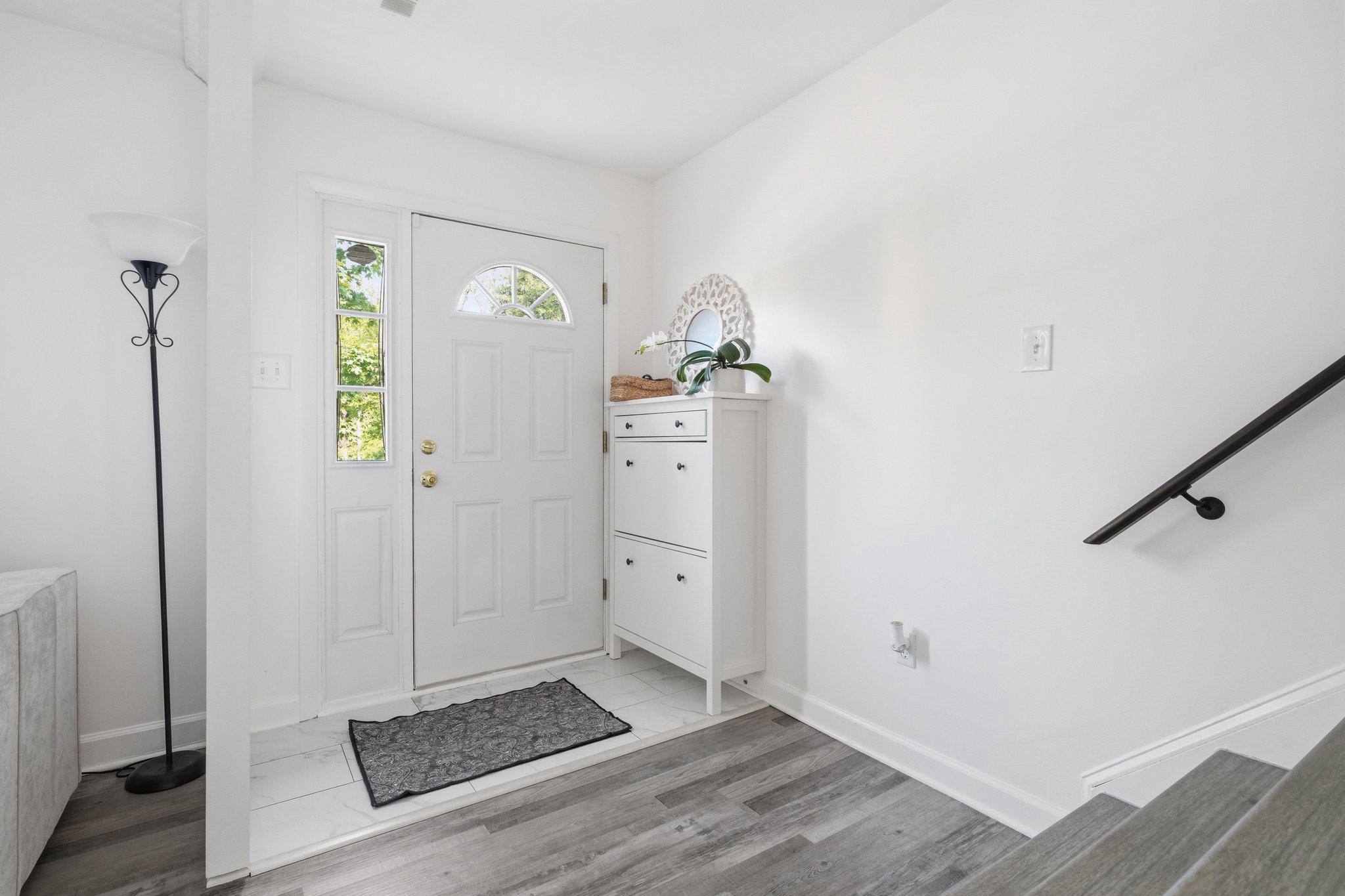 APPLEWALK CONDO - Residential