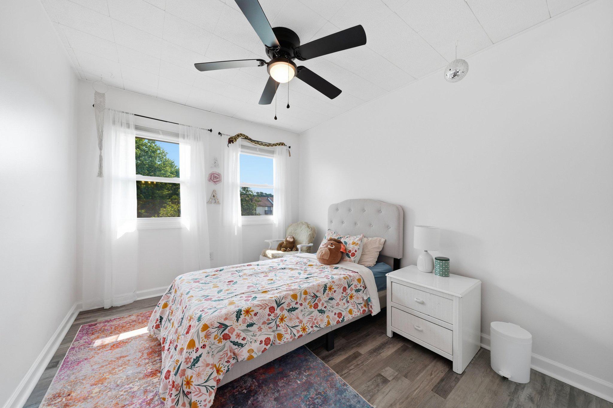 APPLEWALK CONDO - Residential