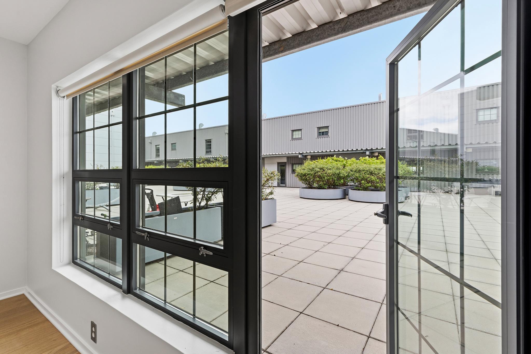 LOCUST POINT - Residential