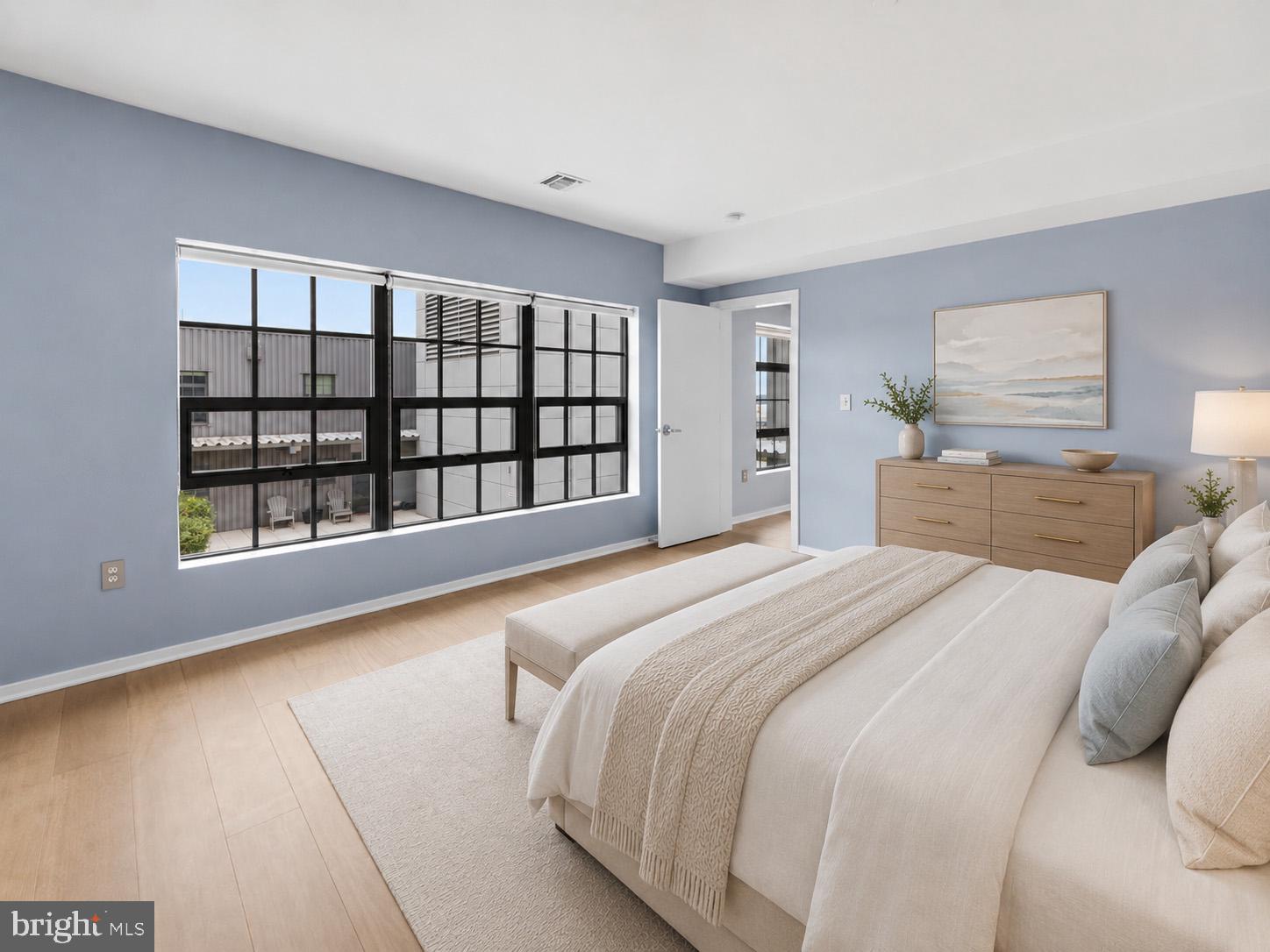 LOCUST POINT - Residential