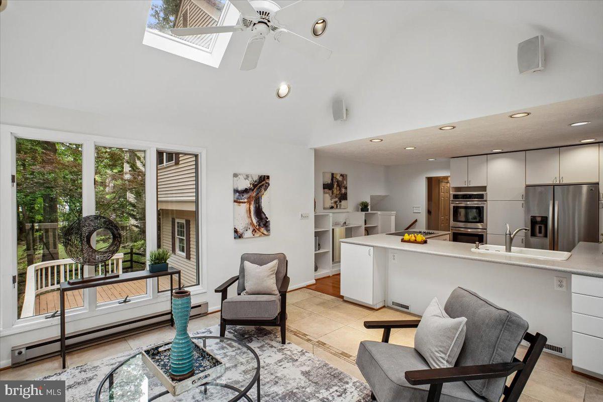 RESTON - Residential