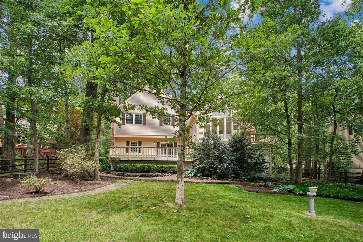 RESTON - Residential