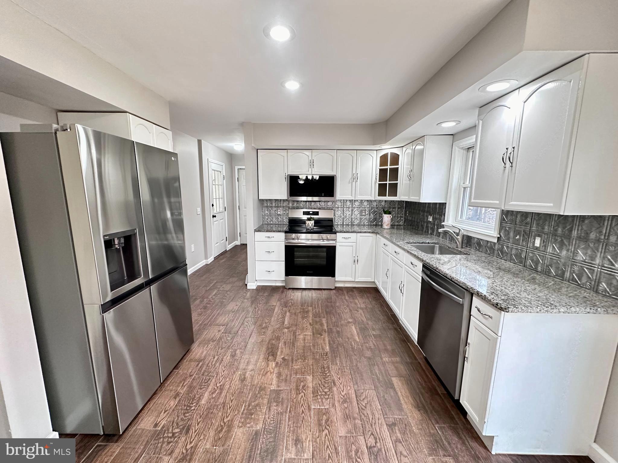 WOODHAVEN - Residential