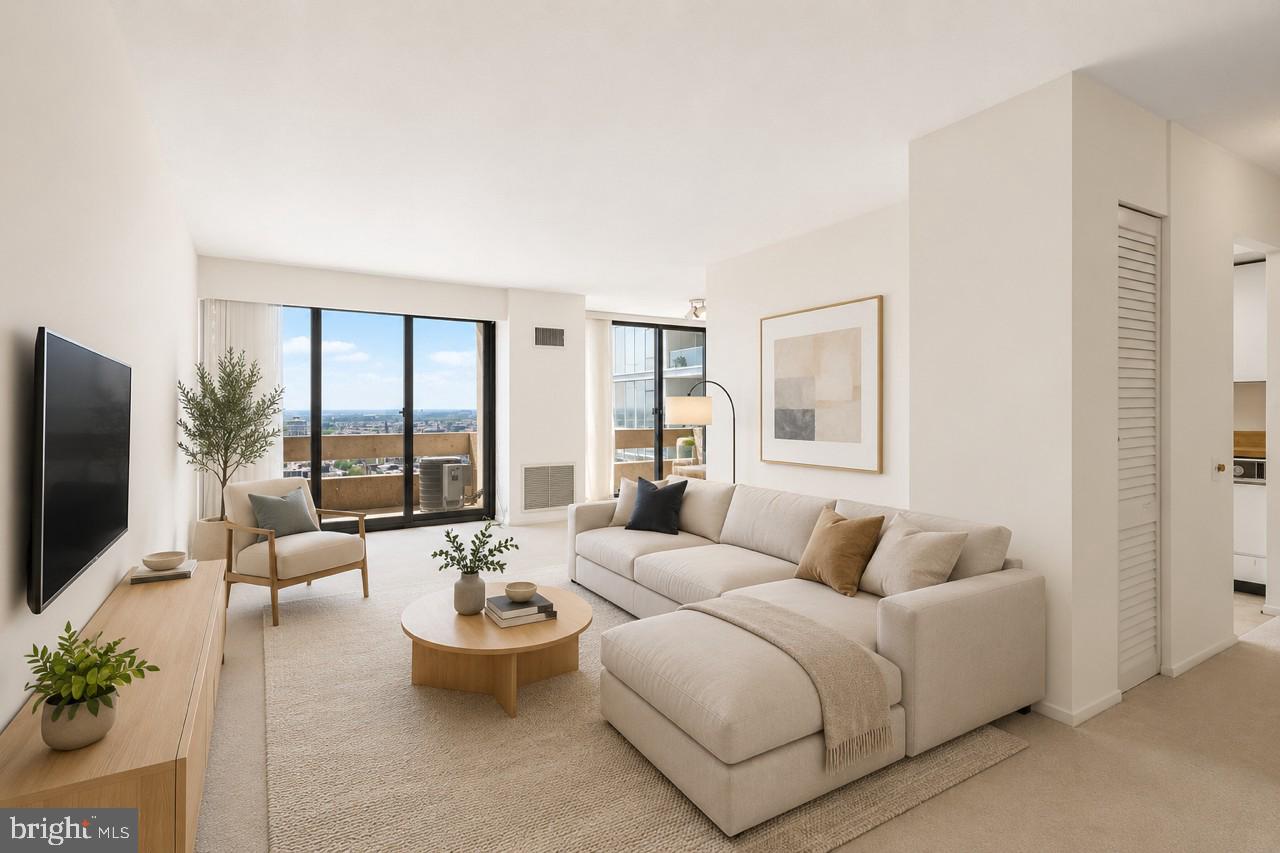 AVENUE OF THE ARTS - Residential